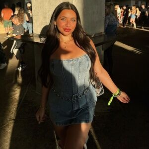 Meet your Posher, Gillian